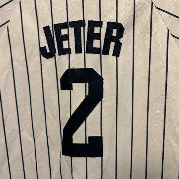 Vintage Yankees Youth Boys Derek Jeter Jersey Medium - Picture 3 of 7